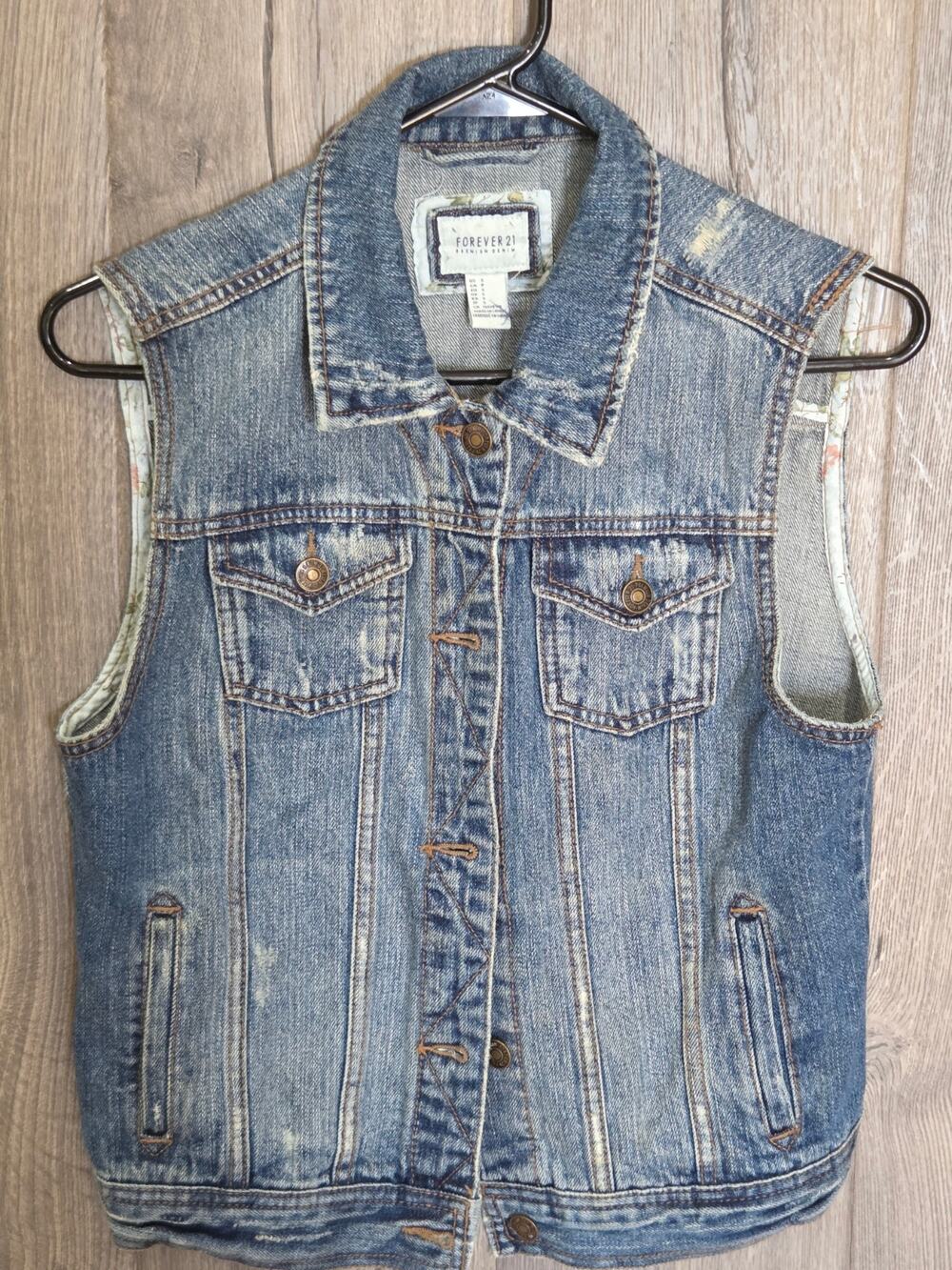 Forever 21  Distressed Blue Premium Denim Vest Size Junior Small